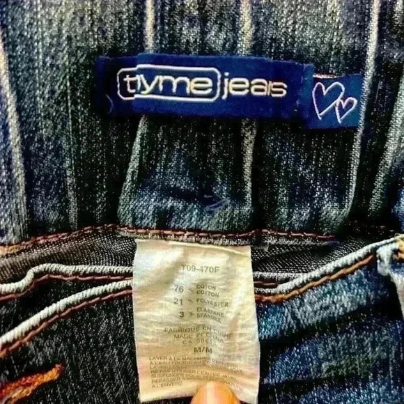 Thyme Maternity capris - Picture 3 of 4